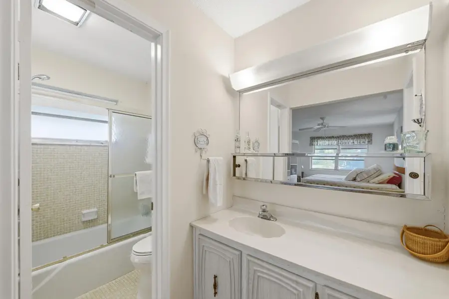 940 S Drive Terrace #A, Delray Beach, FL 33445 - #3