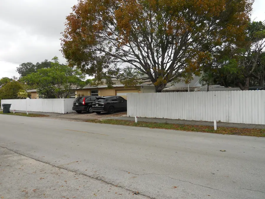 3290 NE 10th Avenue, Oakland Park, FL 33334 - #3