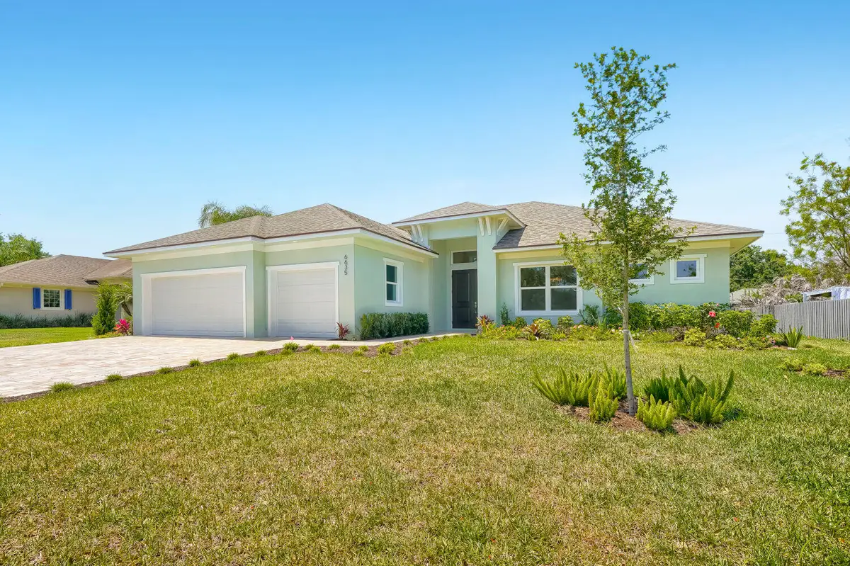6635 49th Court, Vero Beach, FL 32967 - #1
