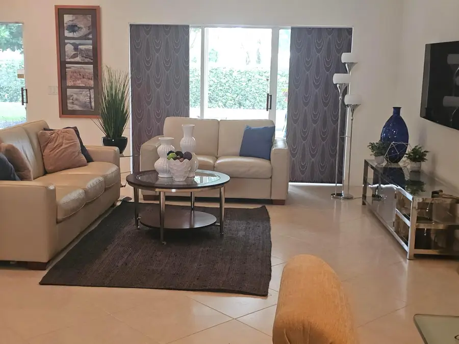 6585 Va Vicenza, Delray Beach, FL 33446 - #2