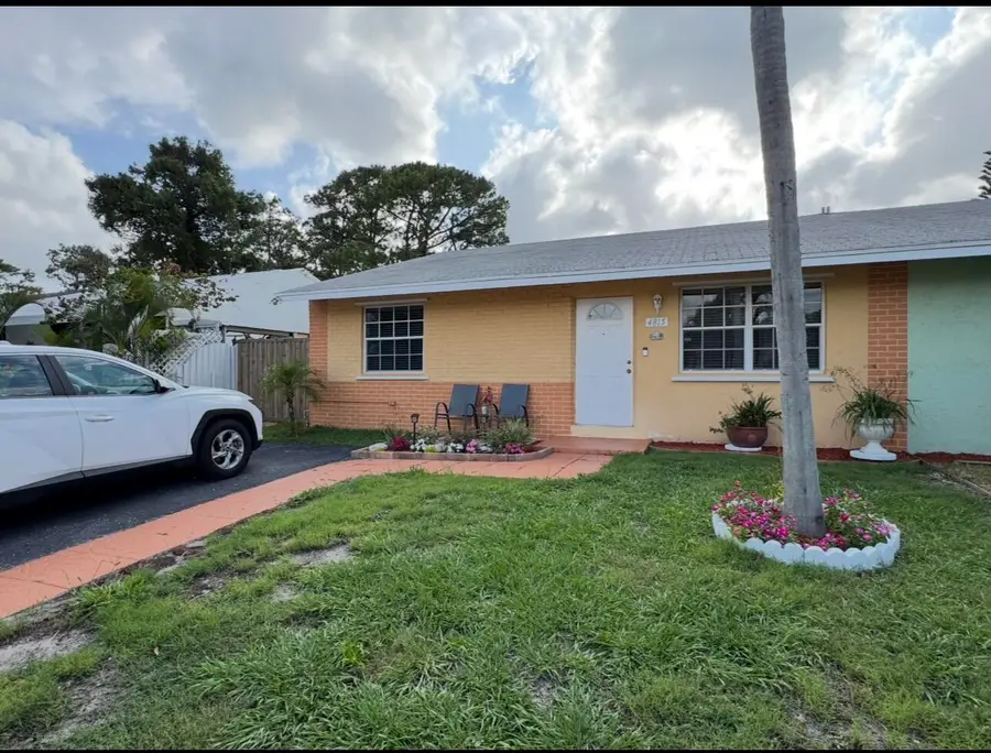 4815 Gladiator Circle, Greenacres, FL 33463 - #2