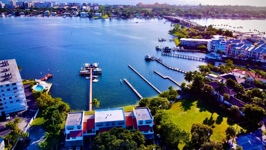 324 N Lake Drive, Lantana, FL 33462 - #3