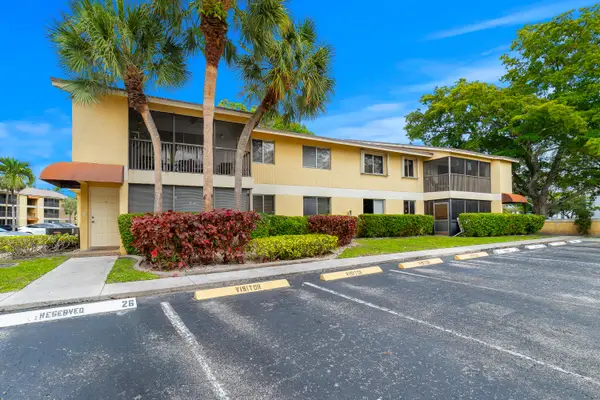 3095 N Oakland Forest Drive #101, Oakland Park, FL 33309
