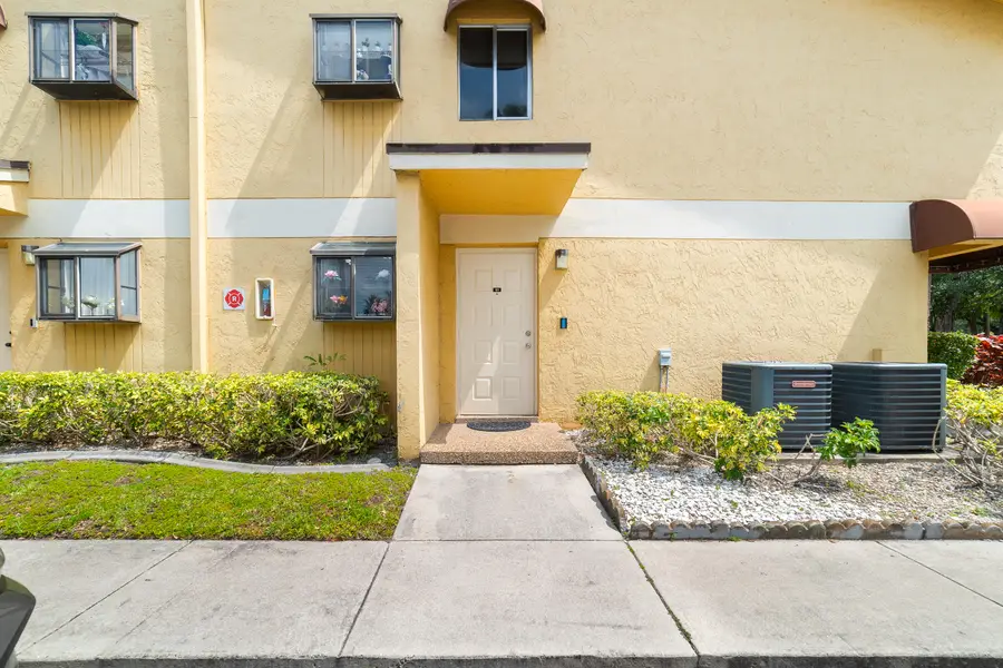 3095 N Oakland Forest Drive #101, Oakland Park, FL 33309 - #2
