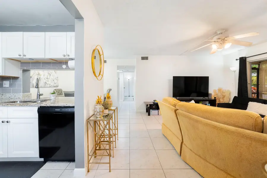 3095 N Oakland Forest Drive #101, Oakland Park, FL 33309 - #3