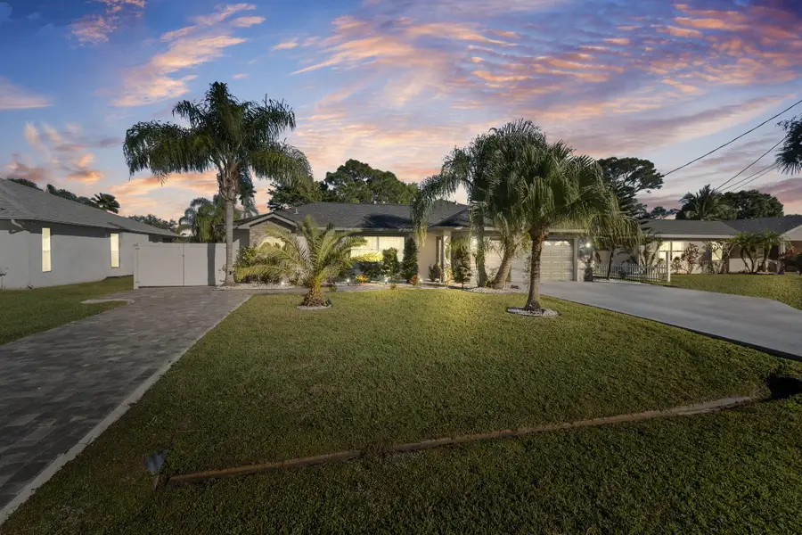 2471 SE Leithgow Street, Port Saint Lucie, FL 34952 - #3