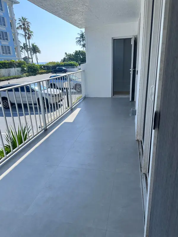 800 SE 20th Avenue #105, Deerfield Beach, FL 33441