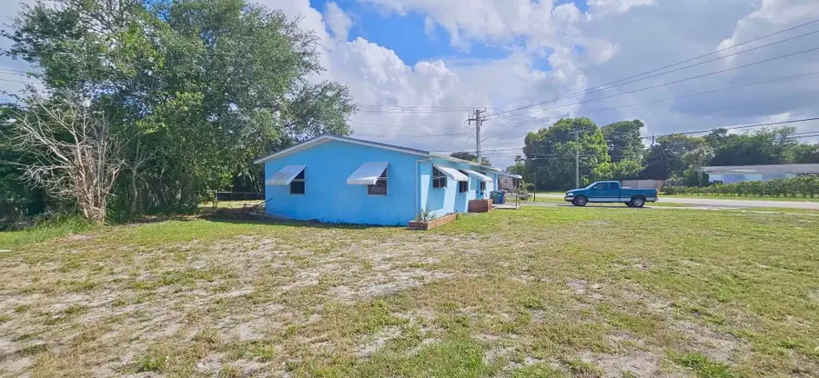 860 W Jasmine Drive, Lake Park, FL 33403 - #2