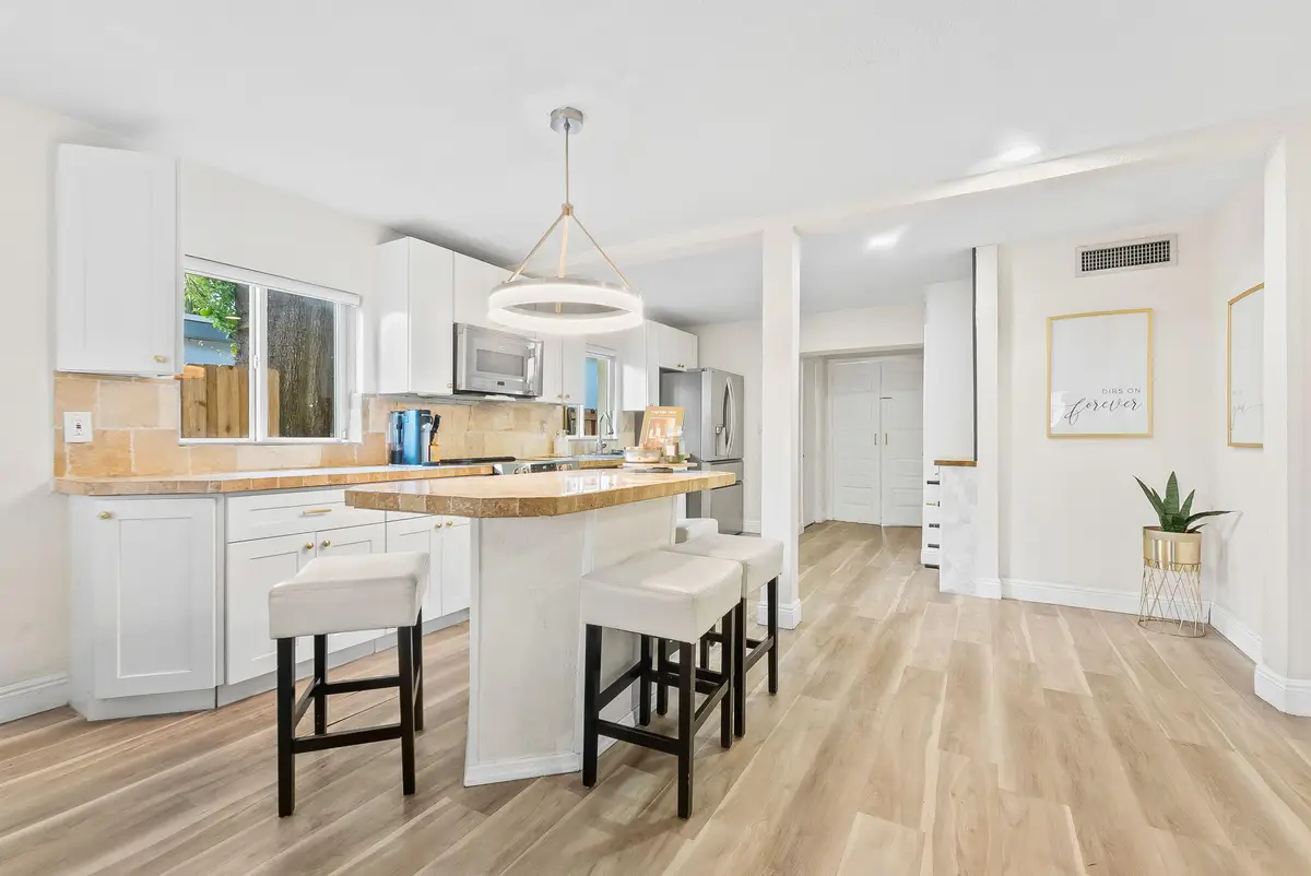 829 NE 17th Street, Fort Lauderdale, FL 33305 - #1