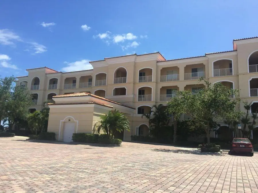 20 W Harbour Isle Dr W #106, Fort Pierce, FL 34949 - #2