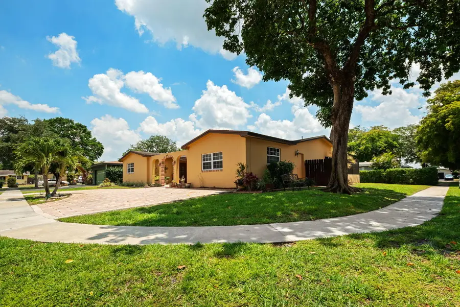 8350 NW 23rd Street, Pembroke Pines, FL 33024 - #2