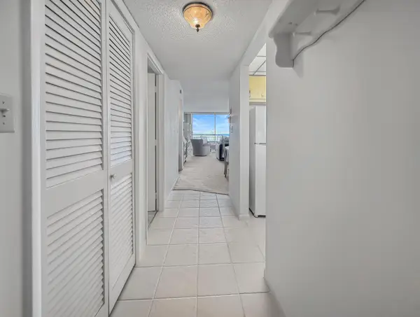 555 NW 4th Avenue #401, Boca Raton, FL 33432
