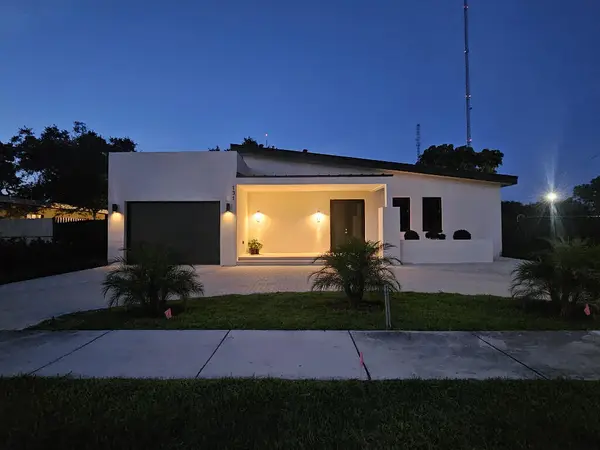 131 Miami Gardens Road, West Park, FL 33023