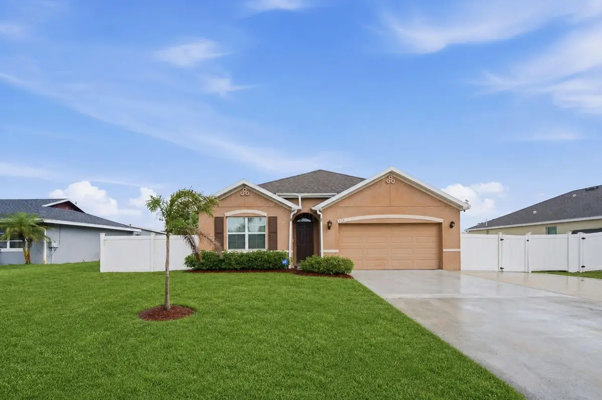 428 SE Fairchild Avenue, Port Saint Lucie, FL 34984 - #1