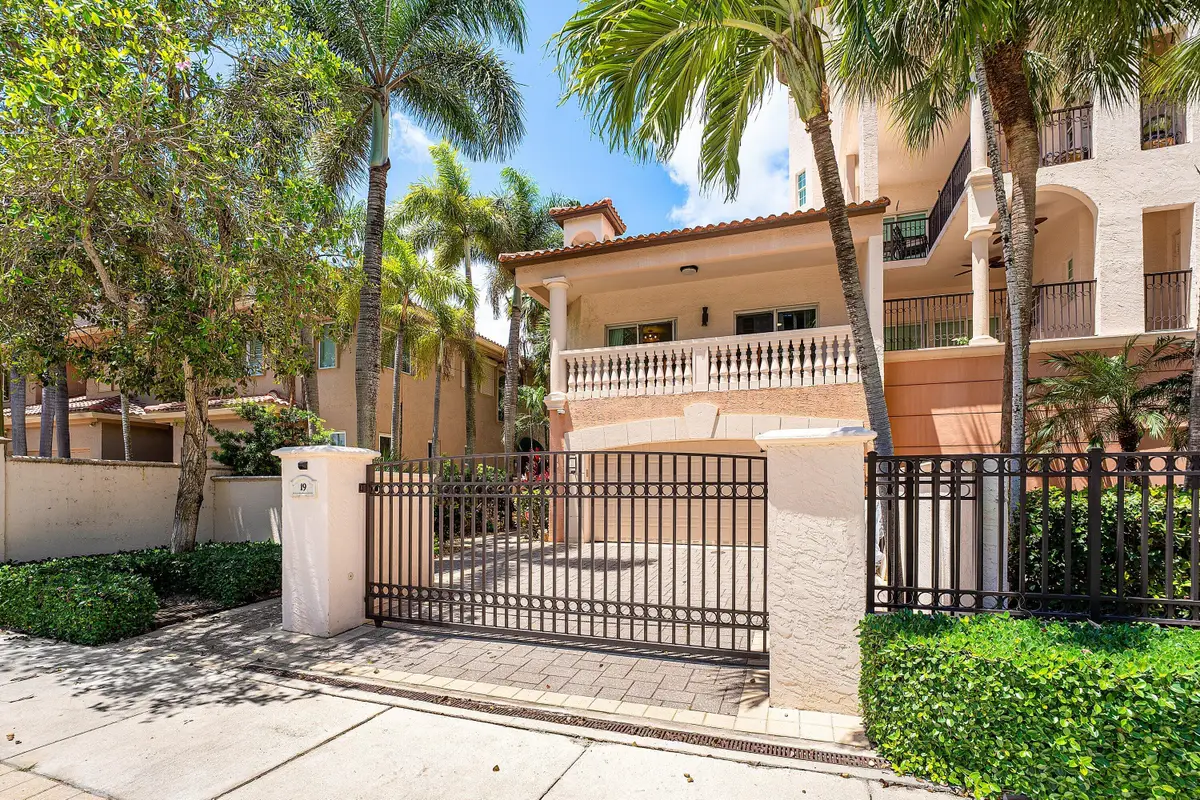 19 Hendricks Isle, Fort Lauderdale, FL 33301 - #1