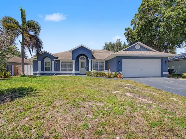 1573 SW Aledo Lane, Port St Lucie, FL 34953