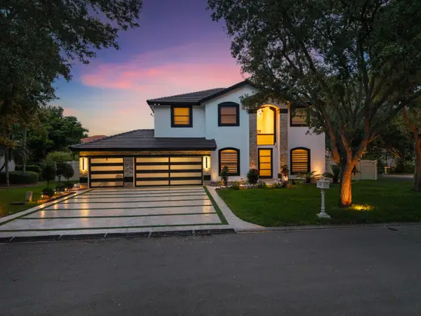 1254 NW 102nd Way, Coral Springs, FL 33071