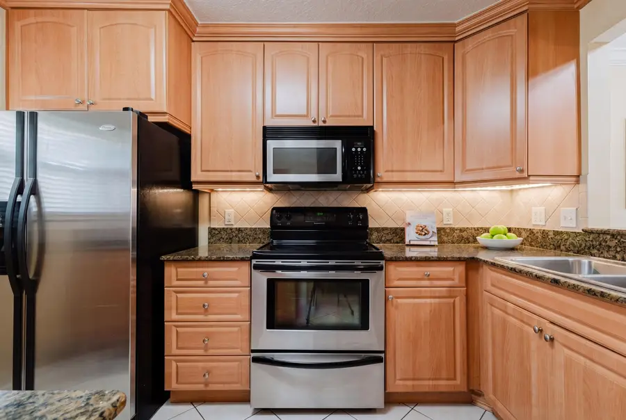 109 Lake Emerald Drive, Oakland Park, FL 33309 - #2