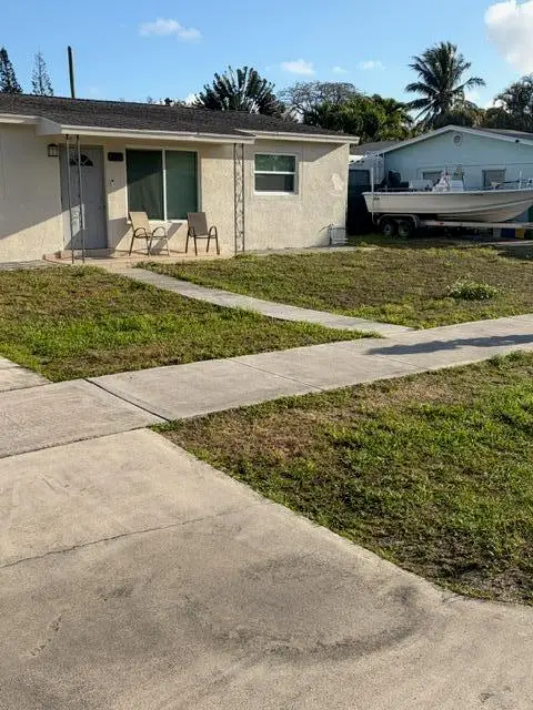 320 Winged Foot Road, Palm Springs, FL 33461 - #2