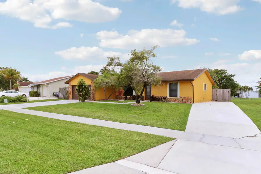 144 Bilbao Street, Royal Palm Beach, FL 33411 - #3