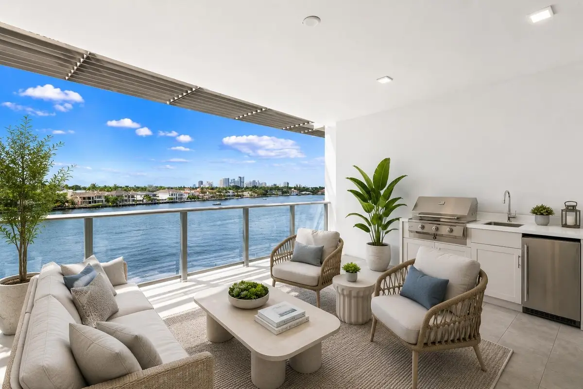 435 Bayshore Drive #302, Fort Lauderdale, FL 33304 - #1