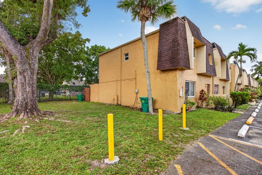 5646 Blueberry Court #23, Lauderhill, FL 33313 - #3