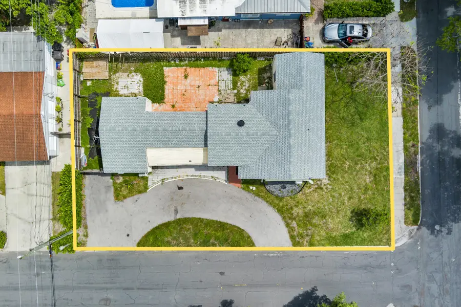 1048 Van Deventer Street, West Palm Beach, FL 33405 - #3