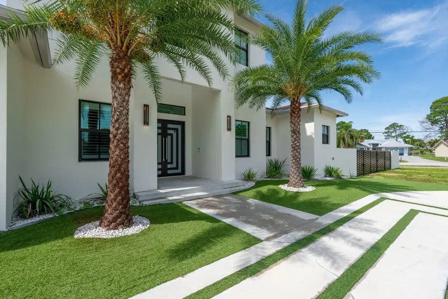 298 SW Statler Avenue, Port Saint Lucie, FL 34984 - #2