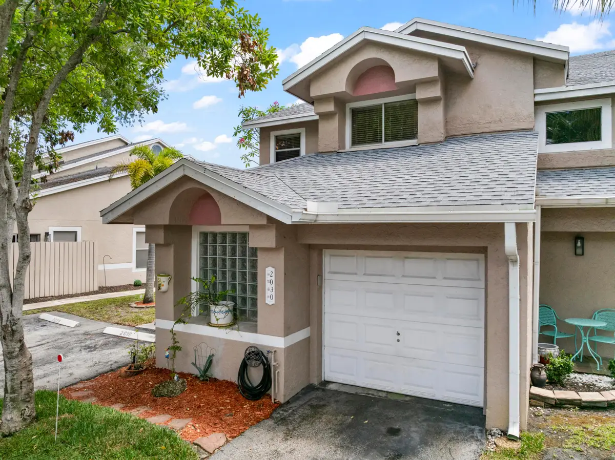 2030 Discovery Circle E, Deerfield Beach, FL 33442 - #1