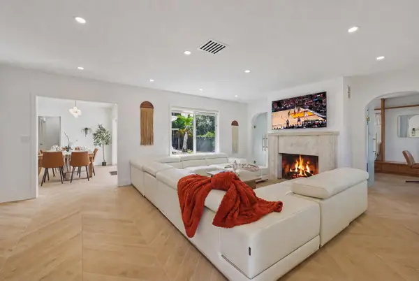 610 NE 16th Terrace, Fort Lauderdale, FL 33304