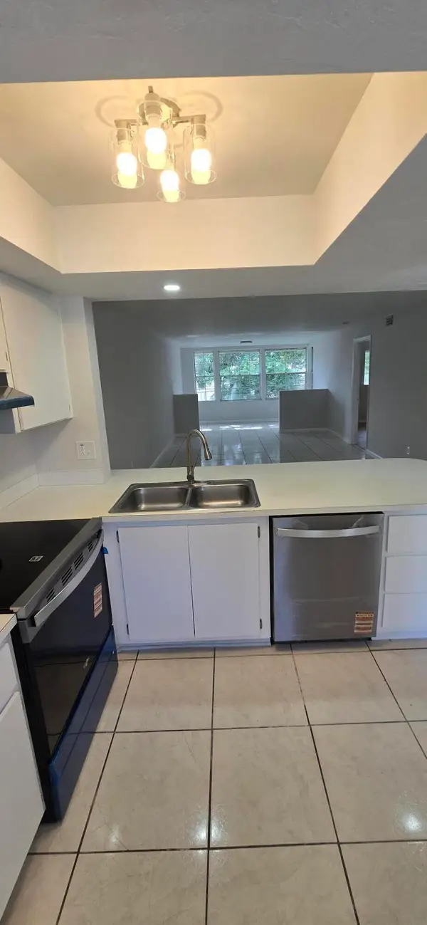 Address Withheld By Seller, Royal Palm Beach, FL 33411