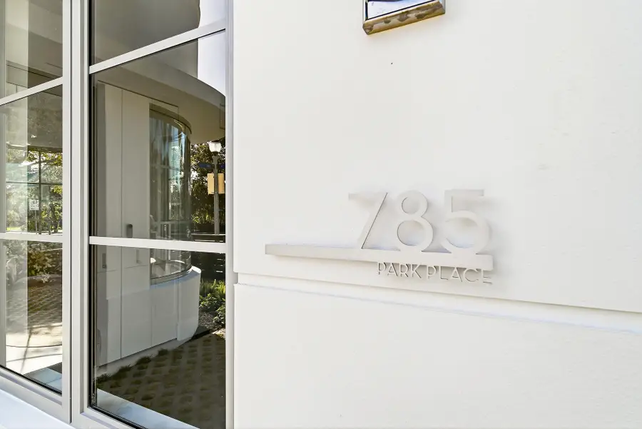 785 Park Place, West Palm Beach, FL 33401 - #2