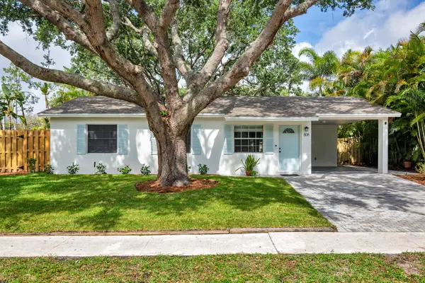 808 Iroquois Street, Jupiter, FL 33458