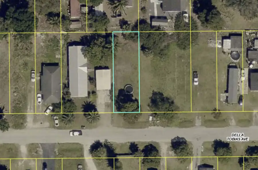 1027 Della Tobias Avenue, Clewiston, FL 33440 - #2