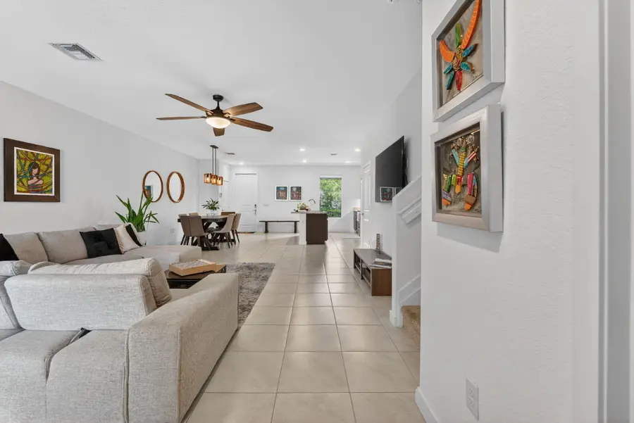527 NW 17th Street, Fort Lauderdale, FL 33311 - #2