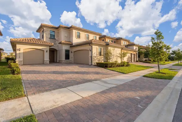 12140 Watermark Way, Parkland, FL 33076