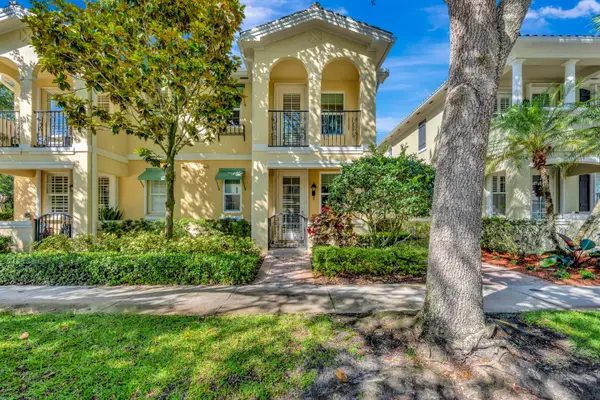 216 Barcelona Drive, Jupiter, FL 33458