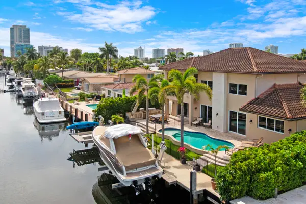 2461 SE 10th Street, Pompano Beach, FL 33062