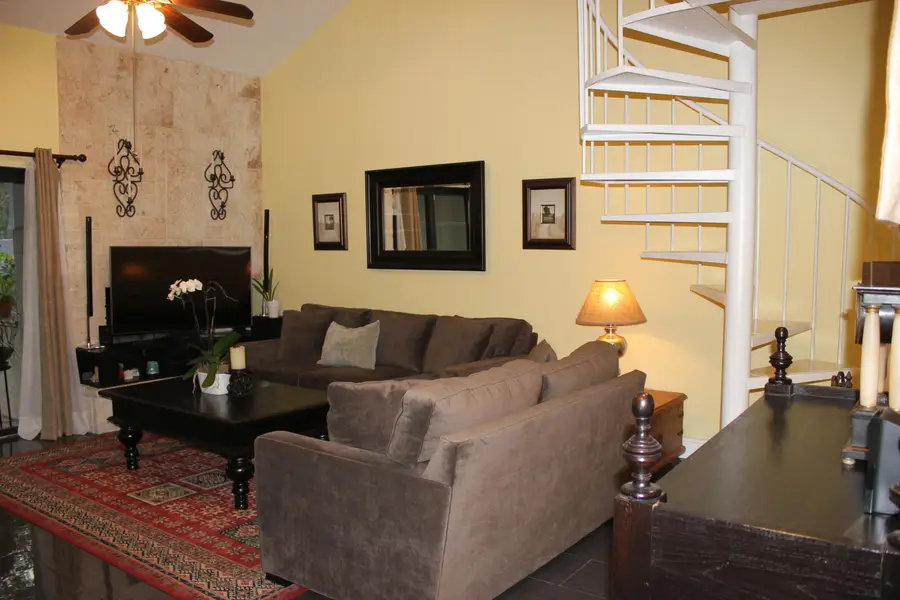 6671 SW 70th Terrace #20, Miami, FL 33143 - #2