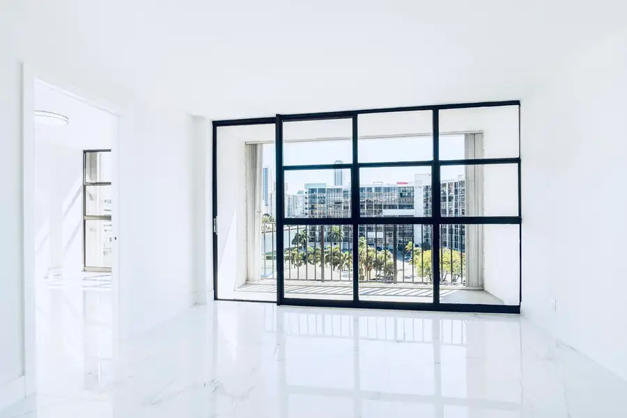 600 Parkview Drive #718, Hallandale Beach, FL 33009 - #2