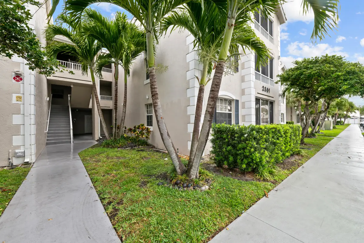 2861 N Oakland Forest Drive #202, Oakland Park, FL 33309 - #1