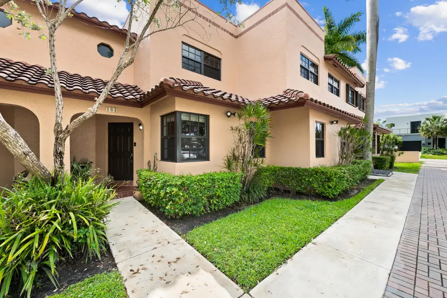 201 NE 16th Place #104, Fort Lauderdale, FL 33305 - #3