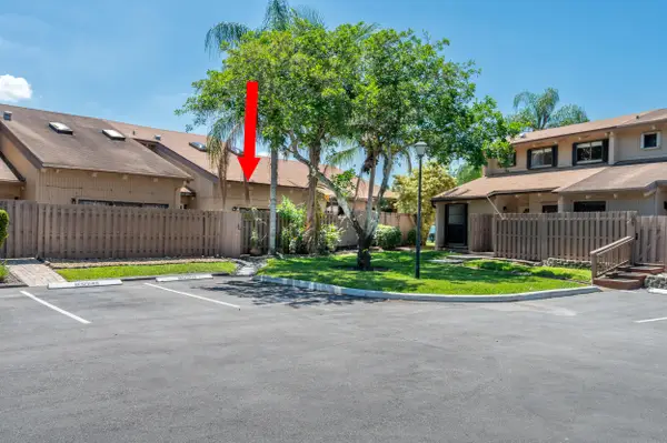 2132 SW 82nd Avenue #2132, Davie, FL 33324