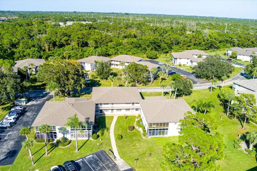 28 Lake Vista Trail #105, Port Saint Lucie, FL 34952 - #2