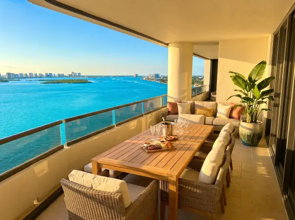 100 Lakeshore Drive #T51, North Palm Beach, FL 33408