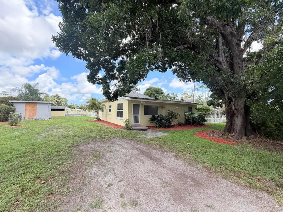 4905 Williams Road, Palm Beach Gardens, FL 33418 - #3