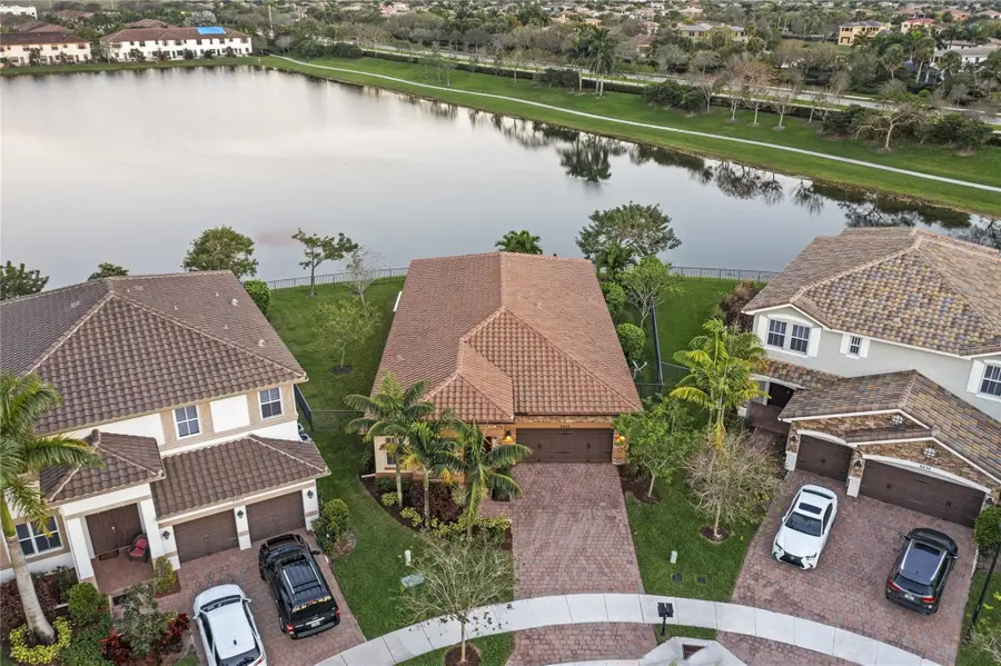 9820 S Miralago Way, Parkland, FL 33076 - #2