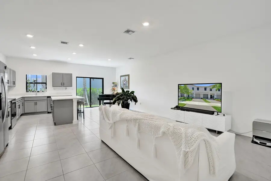 975 NW 3rd Terrace, Pompano Beach, FL 33060 - #3