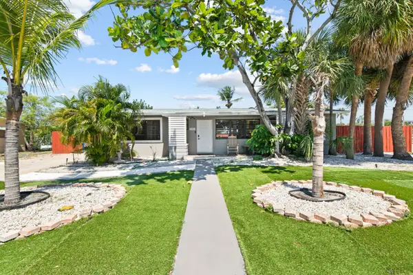 2300 NE 12th Avenue, Pompano Beach, FL 33064