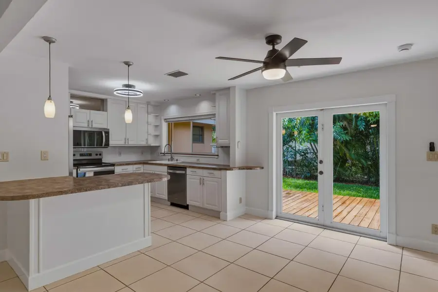 284 Allenwood Drive, Lauderdale By The Sea, FL 33308 - #2